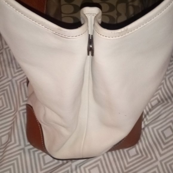 Womans Coach HandBag - Picture 11 of 13